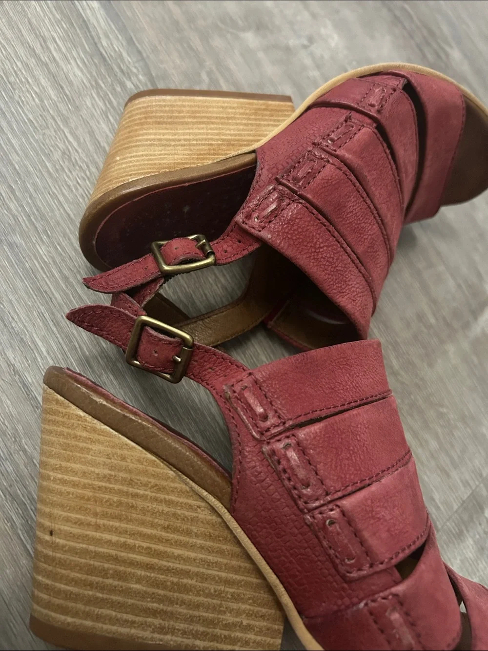 Miz Mooz Coral-Pink Suede Wedge Sandals 37